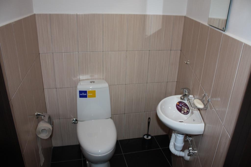 Suite On Railway Station Ivano-Frankivszk Kültér fotó