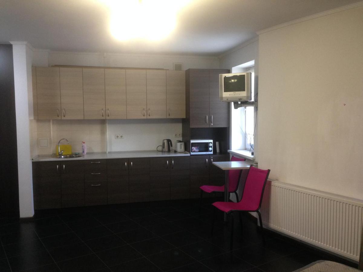 Suite On Railway Station Ivano-Frankivszk Kültér fotó